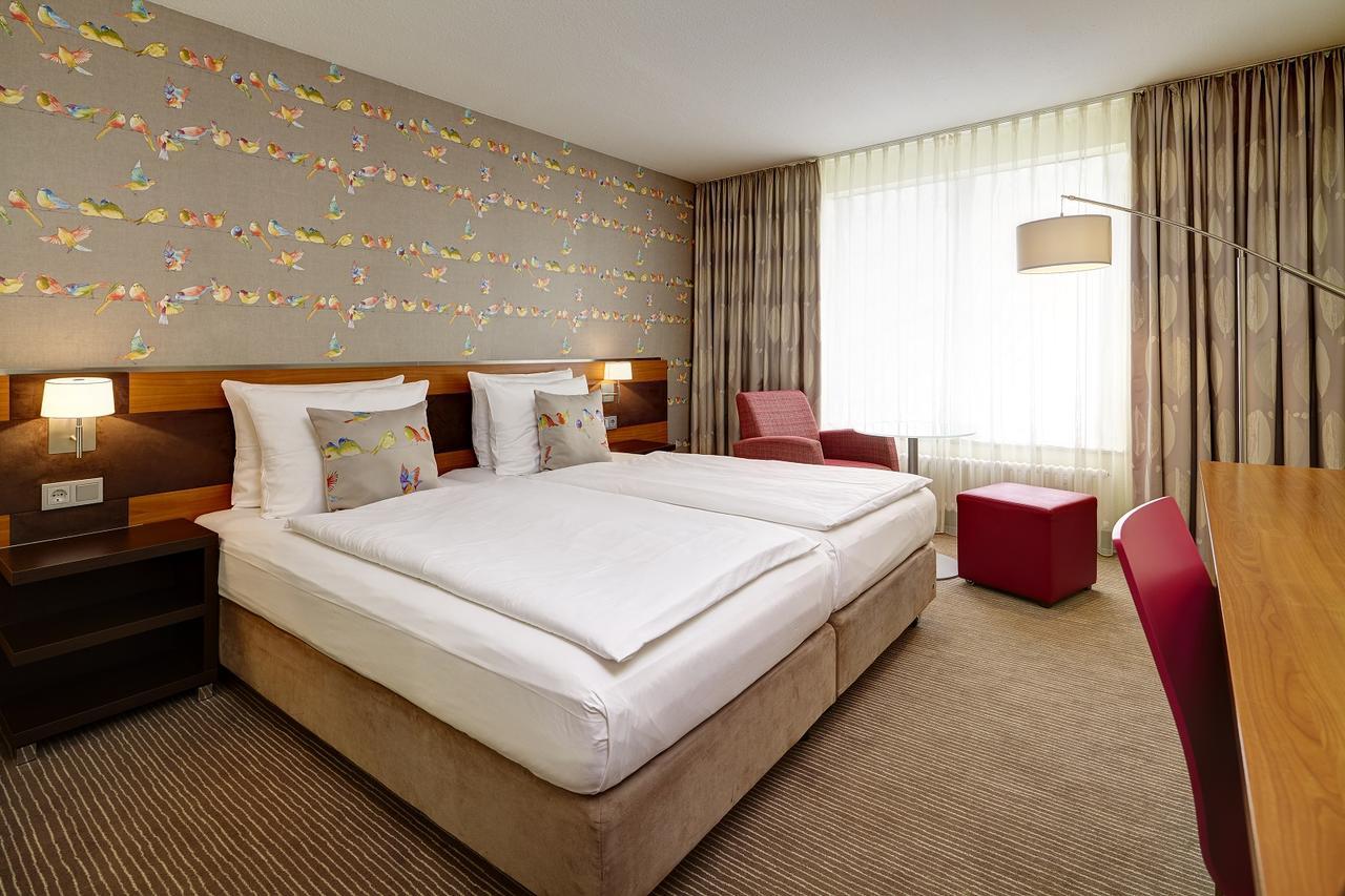 Trans World Hotel Kranichhoehe Much Zewnętrze zdjęcie