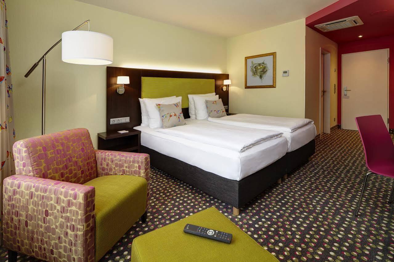Trans World Hotel Kranichhoehe Much Zewnętrze zdjęcie